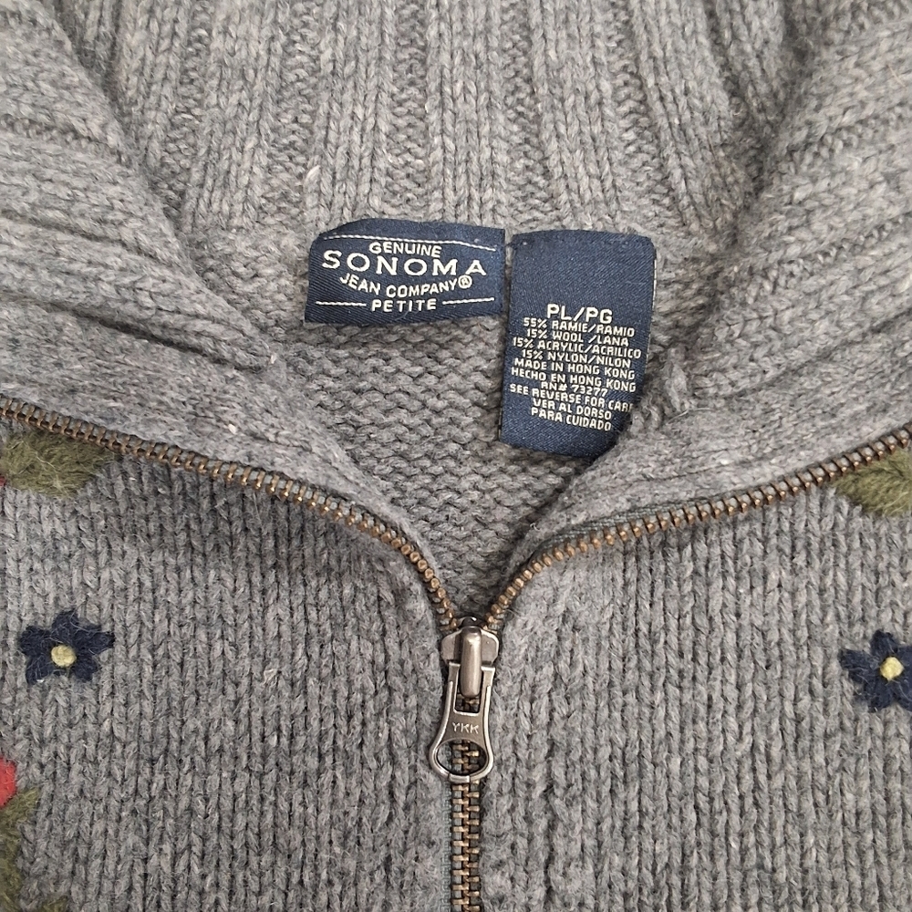 ✨2/$25 Sonoma Jean~Embroidery Floral~Sweater Zip Up~Collar~Grey~Granola~LRG - Picture 3 of 6